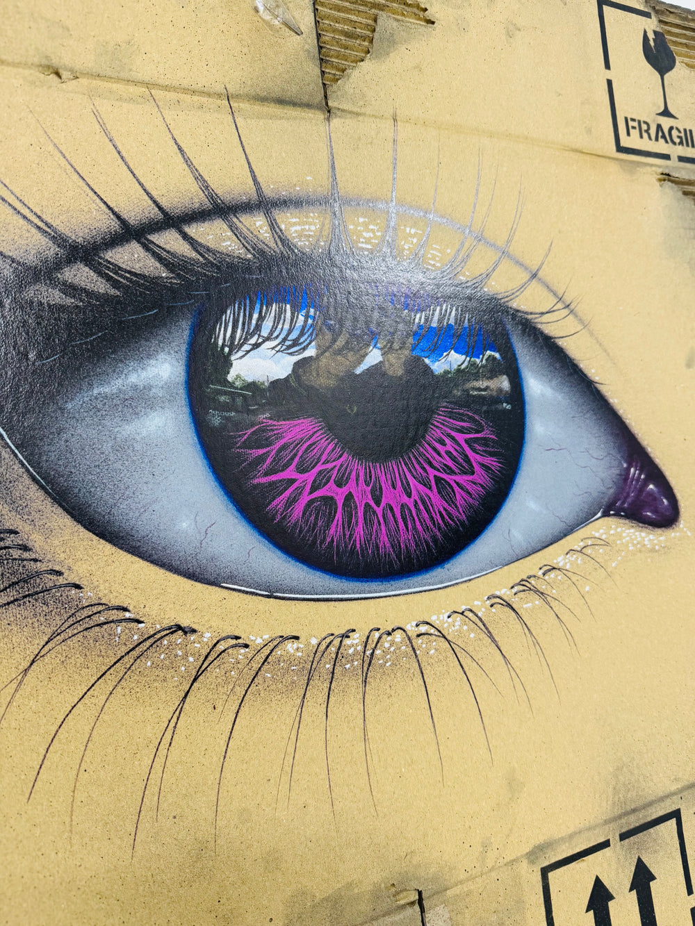 FRAGiLE - HAND FiNiSHED - PiNK