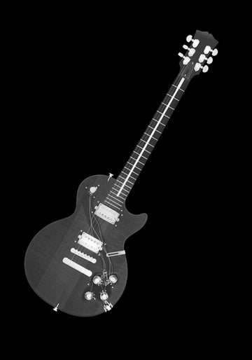 SiLVER GUiTAR.