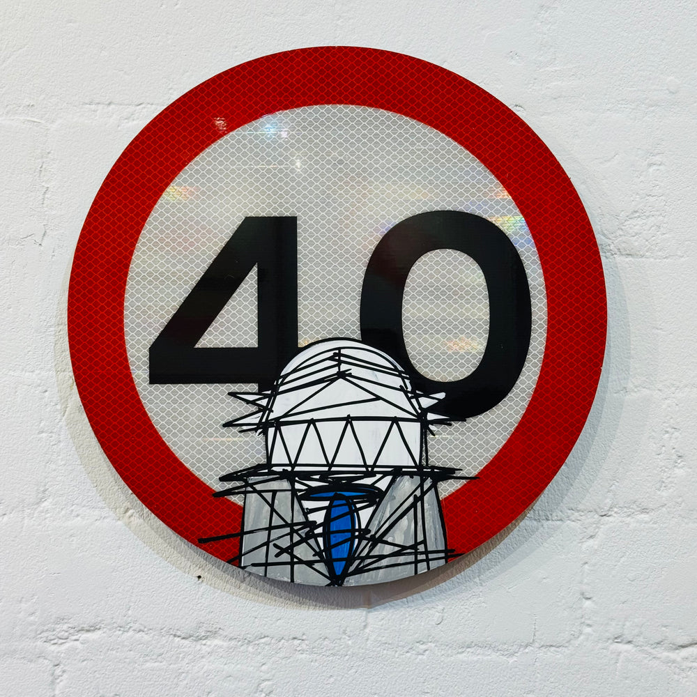 40 ROAD SiGN