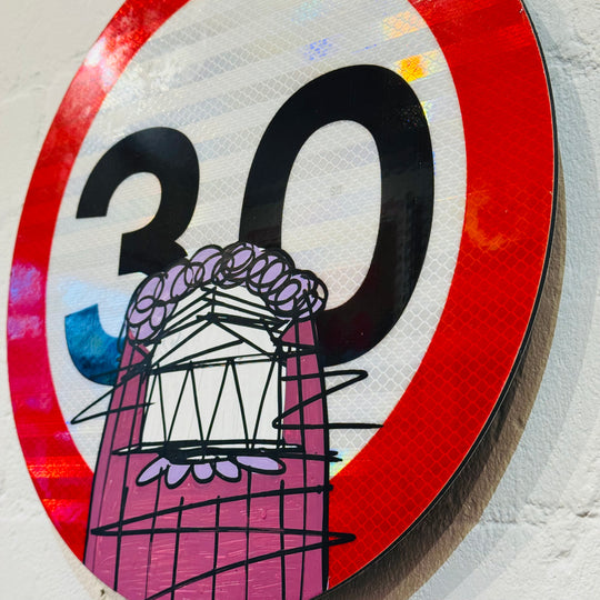 30 ROAD SiGN