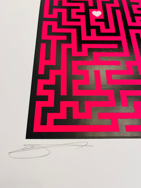 FiND YOUR WAY: FLUORO PiNK & BLACK