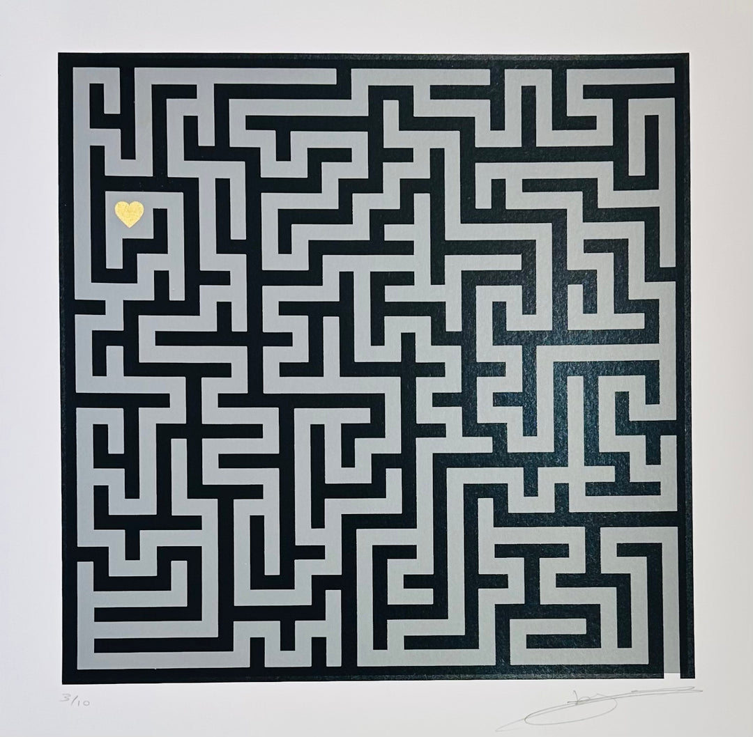 FiND YOUR WAY: BLACK AND GREY