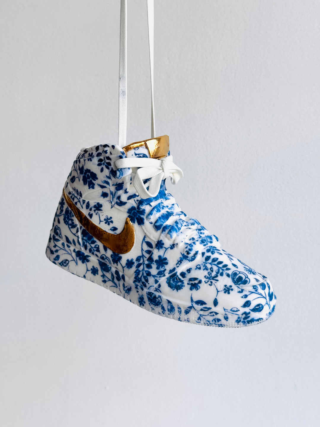 FLORAL ViNE JUNiOR JORDAN 1
