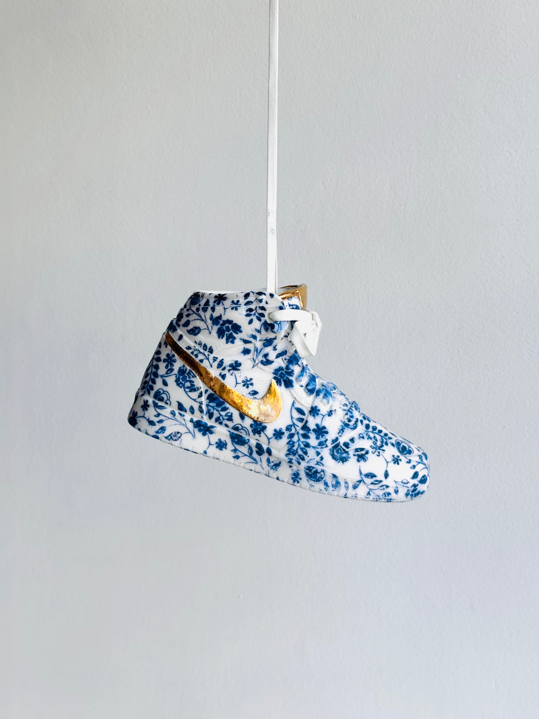 FLORAL ViNE JUNiOR JORDAN 1