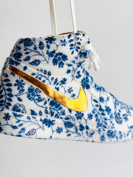 FLORAL ViNE JUNiOR JORDAN 1