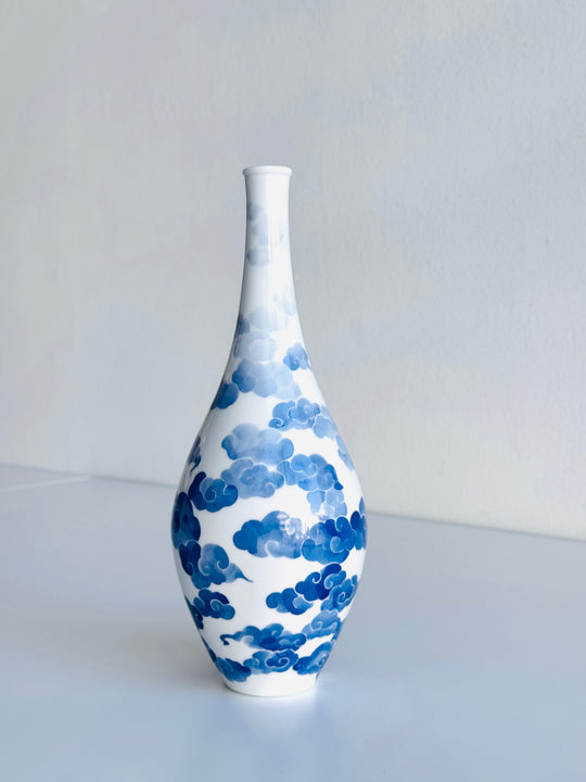 BLUE XiANGYUN VASE