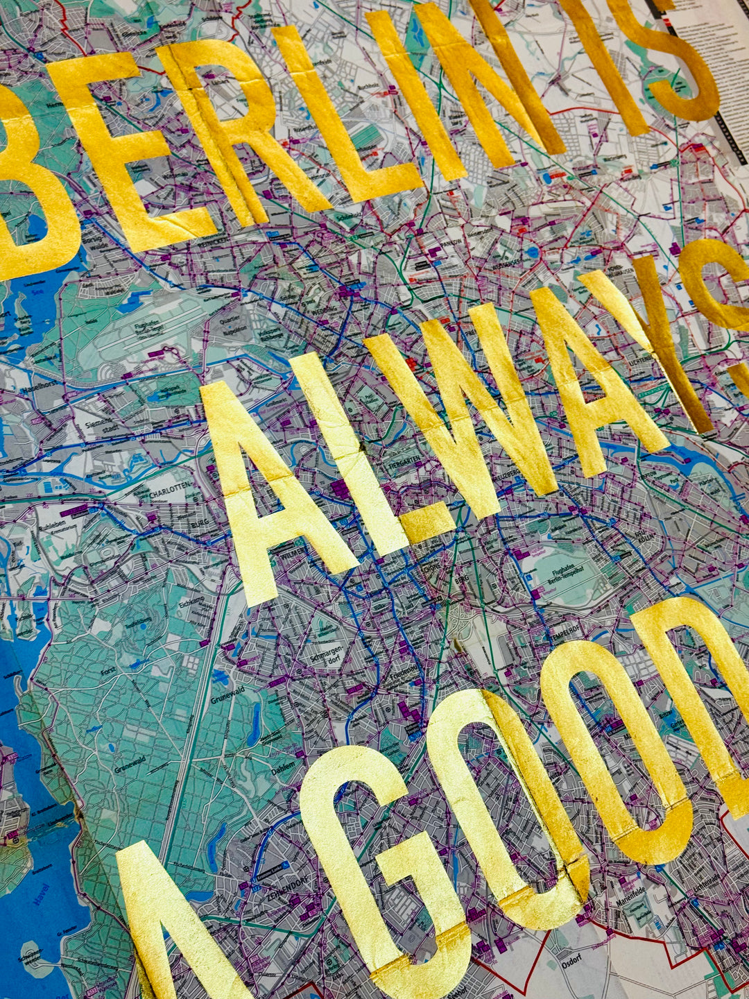 LARGE ASSORTED GOLD LEAF ViNTAGE MAPS