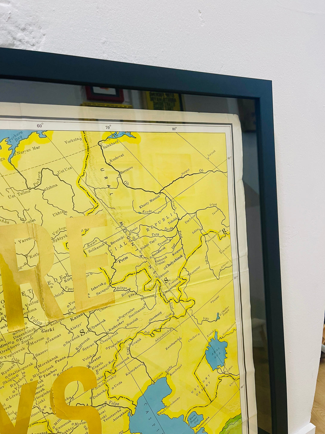 ADVENTURE iS ALWAYS A GOOD iDEA XL ViNTAGE EUROPE MAP