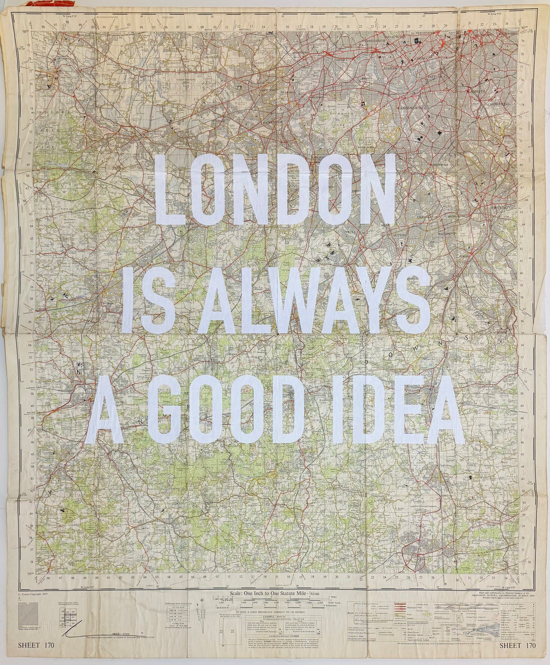 LONDON iS ALWAYS A GOOD iDEA WHiTE - LARGE ViNTAGE MAPS