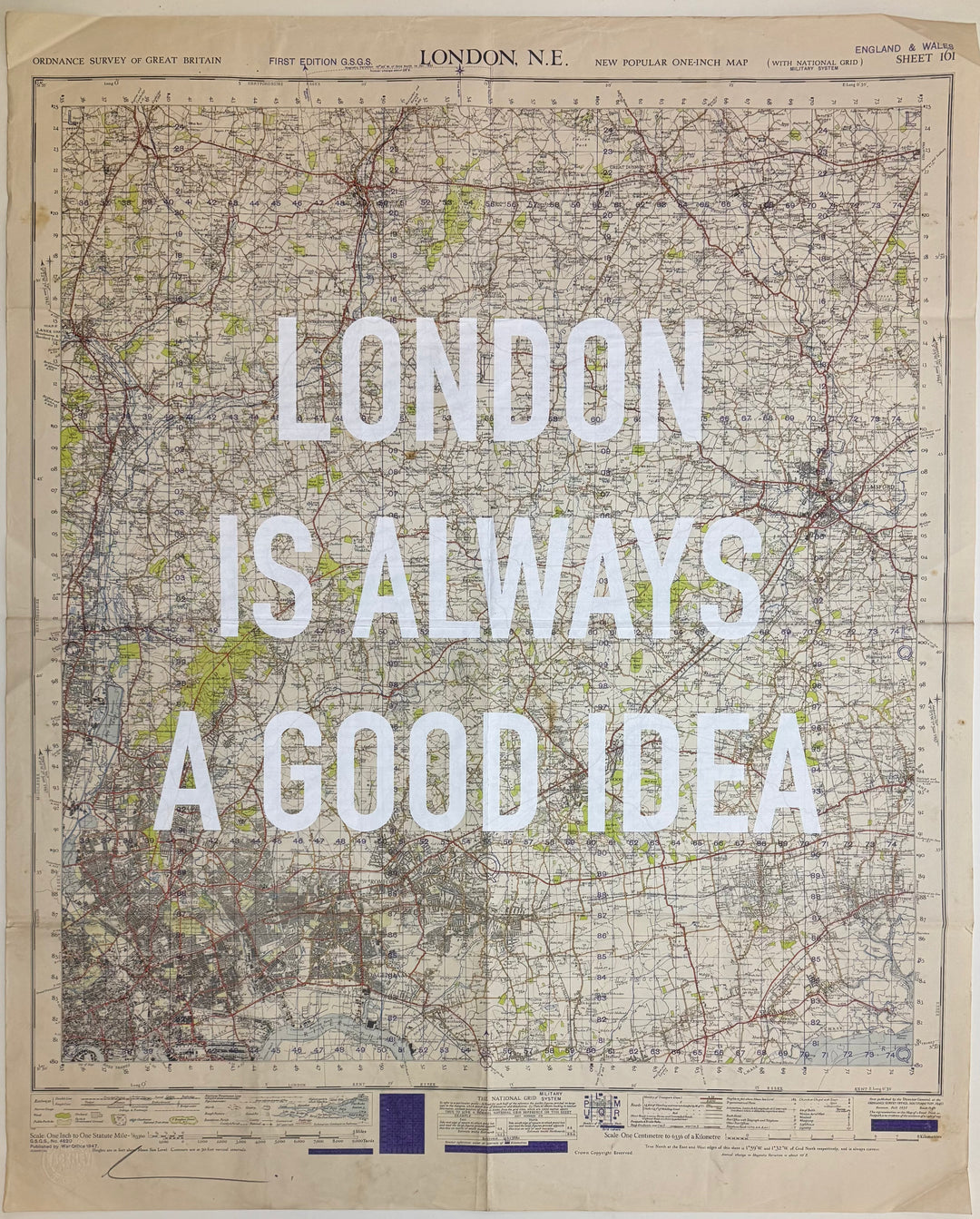LONDON iS ALWAYS A GOOD iDEA WHiTE - LARGE ViNTAGE MAPS