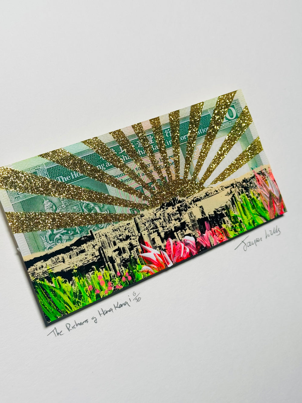 THE RiCHNESS OF HONG KONG DOLLARS