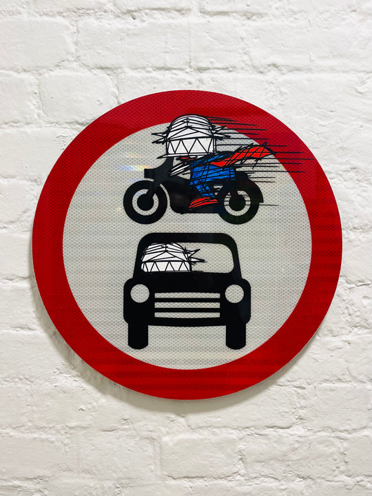 MOTORBiKE CAR DRiViNG DUO