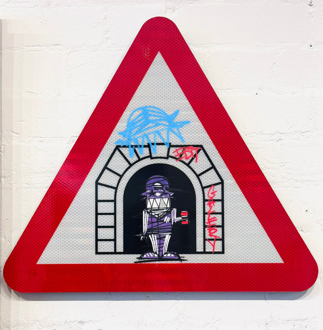 TRiANGLE SiGN