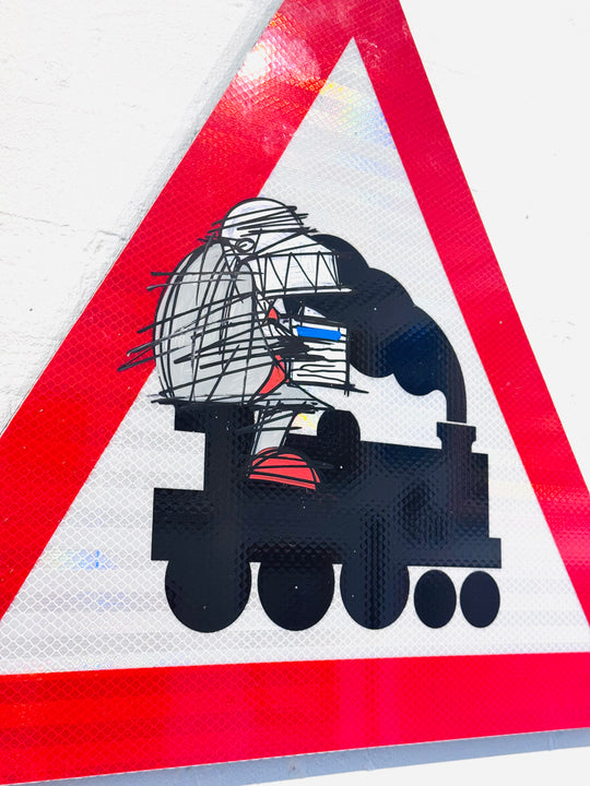 TRiANGLE SiGN