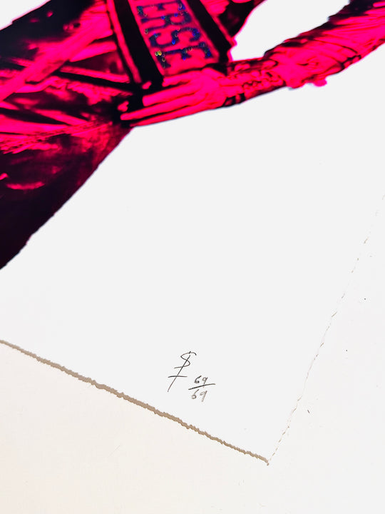 MR UNiVERSE (PiNK)