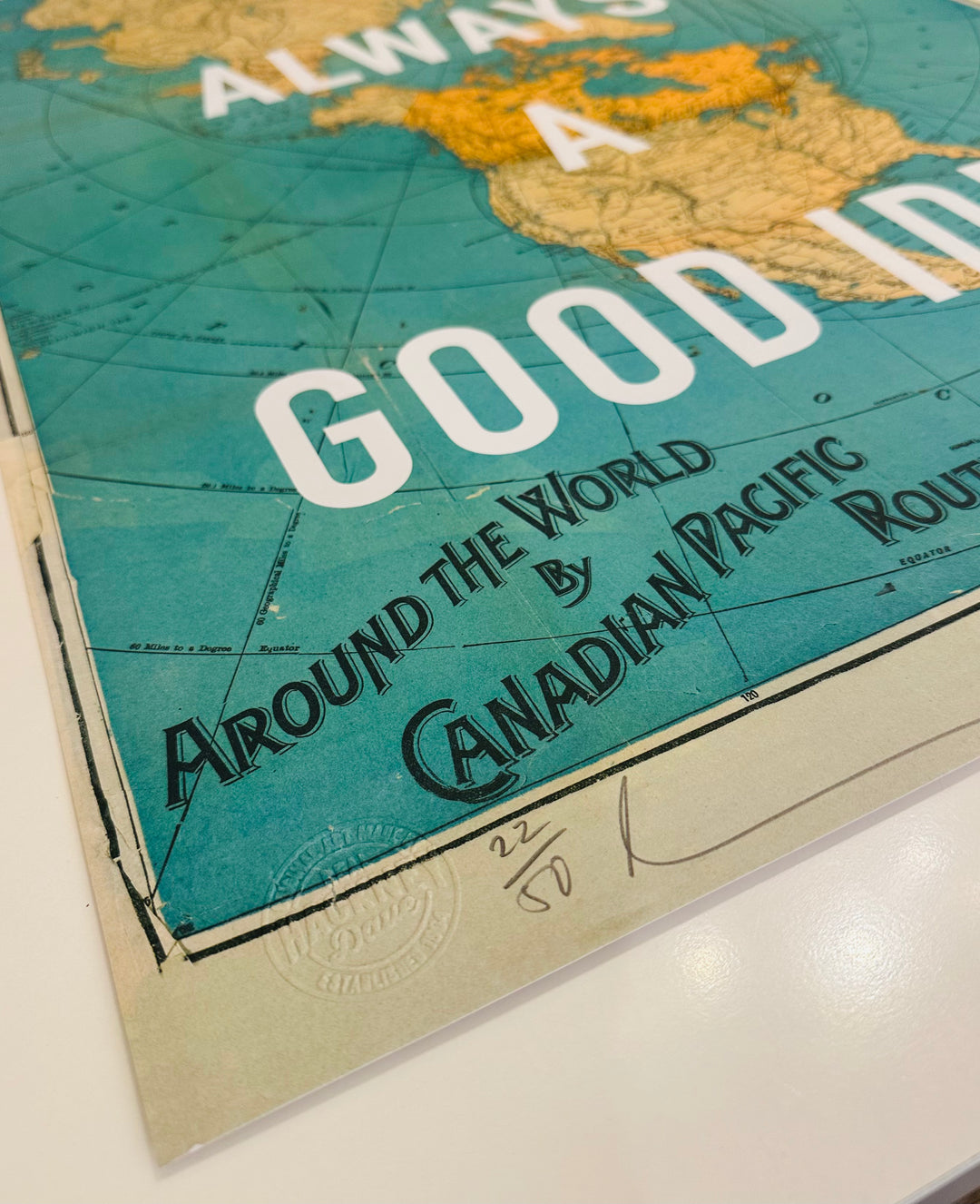 ADVENTURE iS ALWAYS A GOOD iDEA (WHiTE)