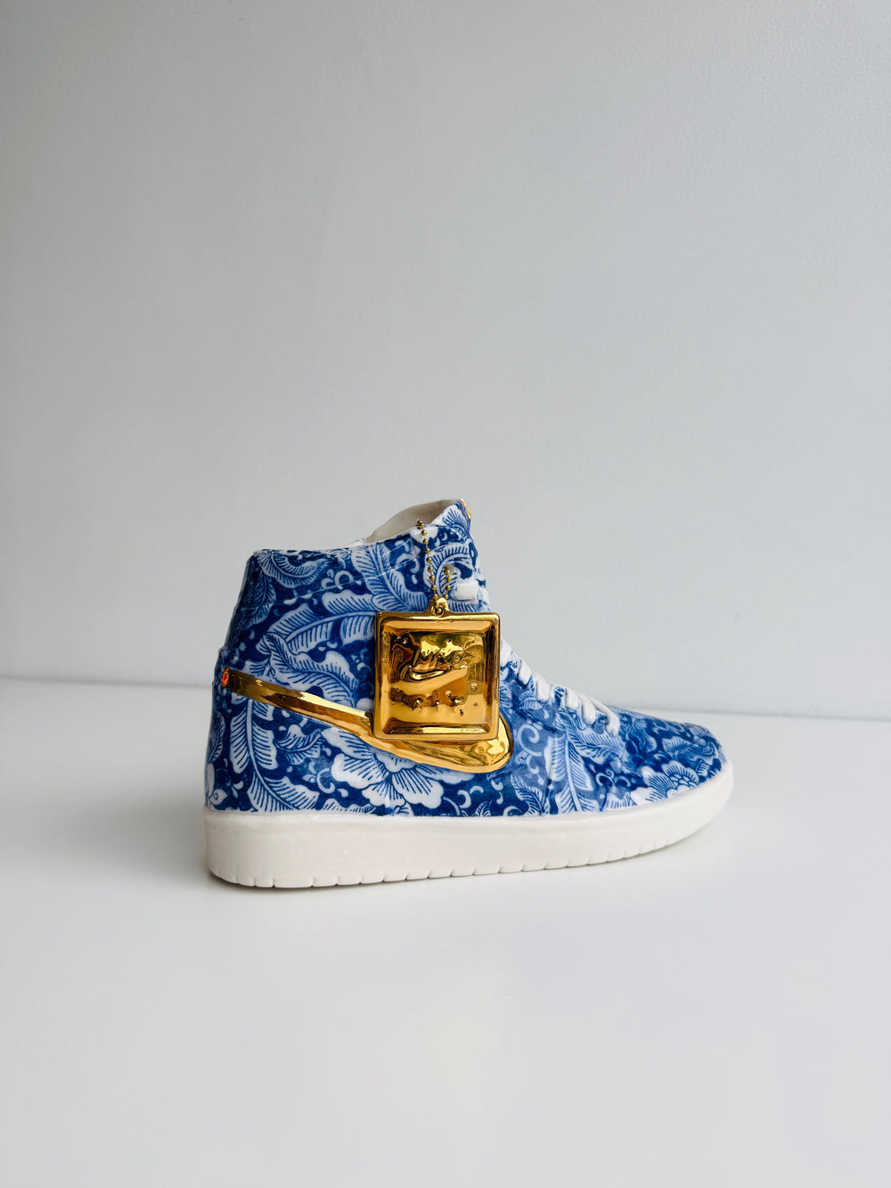 BAROQUE JORDAN 1 w. GOLD SWOOSH