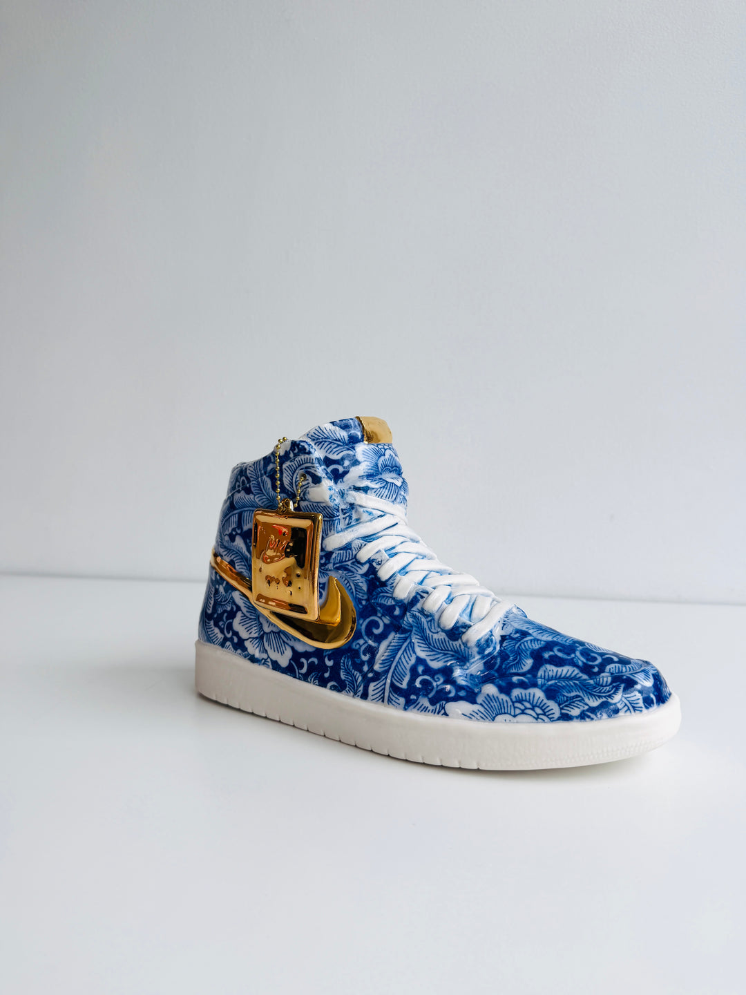 BAROQUE JORDAN 1 w. GOLD SWOOSH