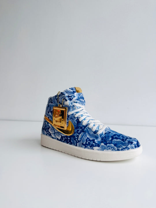 BAROQUE JORDAN 1 w. GOLD SWOOSH