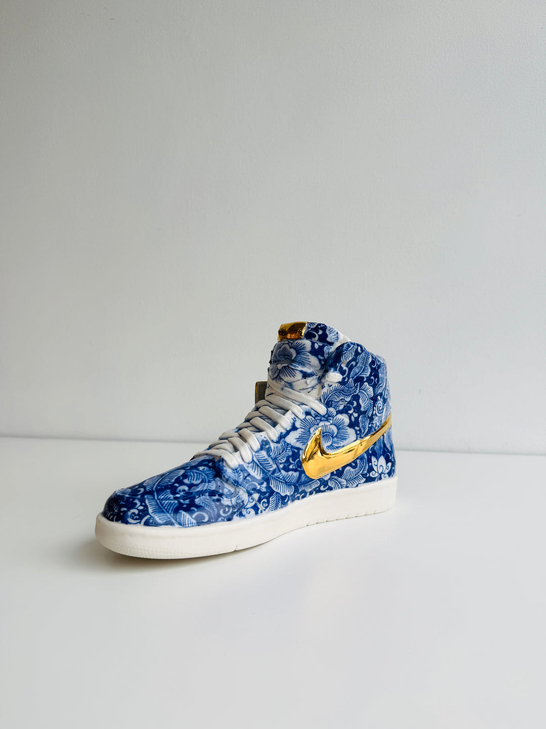 BAROQUE JORDAN 1 w. GOLD SWOOSH