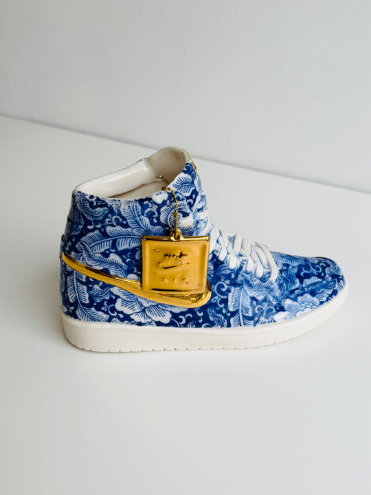 BAROQUE JORDAN 1 w. GOLD SWOOSH